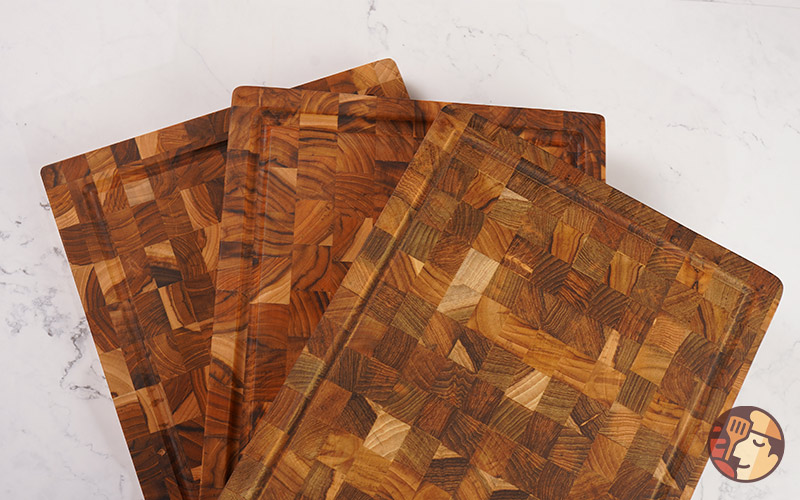 Chef Studio offers a wide range of different teak wood cutting board designs
