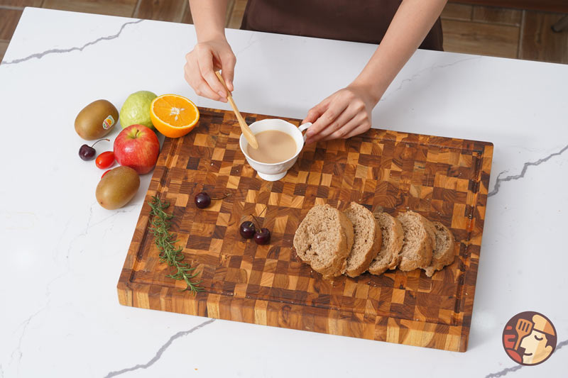 Introducing and experiencing Teak wooden cutting board - A product of Chef Studio