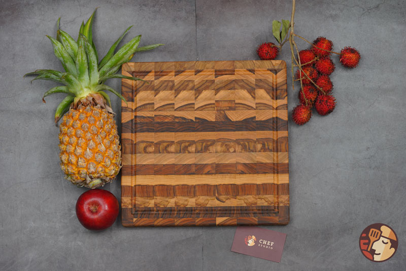 Each cutting board is a unique version at Chef Studio