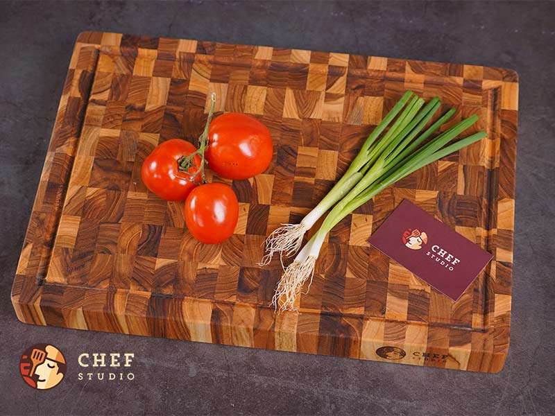Can wooden cutting boards go in the dishwasher
