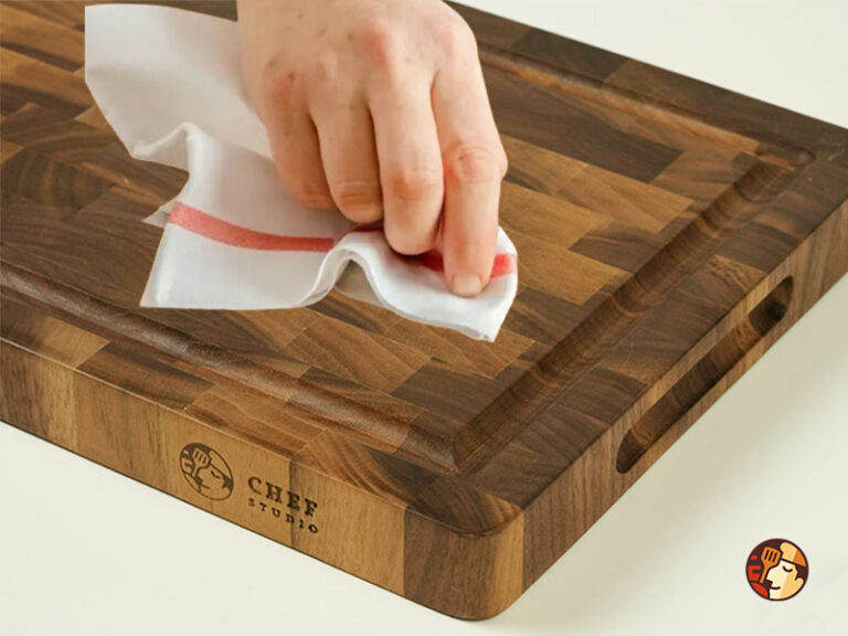 How to seal a wooden cutting board