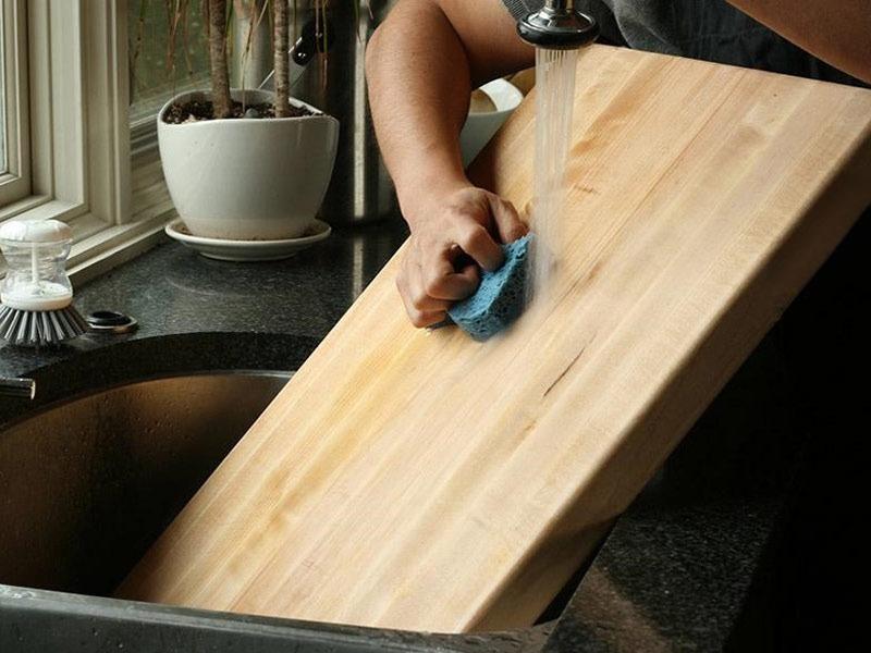How to stop wooden chopping boards going mouldy