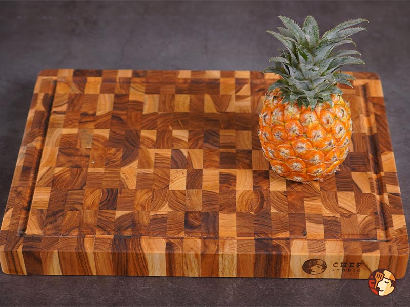 Teak cutting board pros and cons