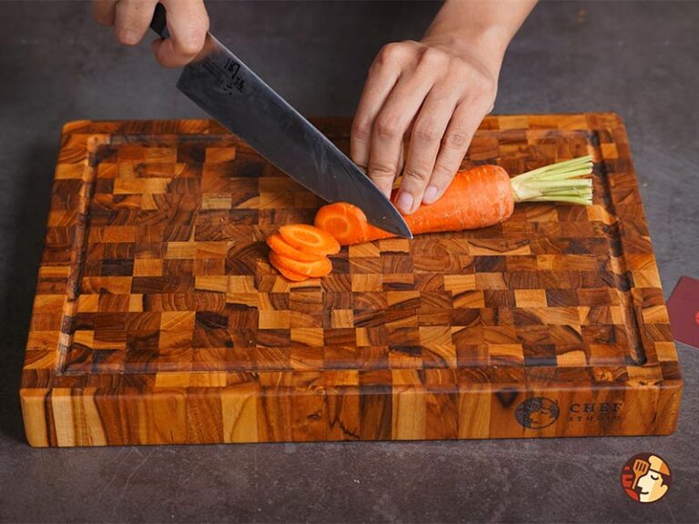 Tips for choosing vegetables wooden cutting board